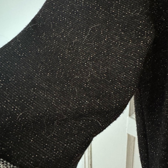 Crop top with 3/4 sleeves - Picture 2 of 3